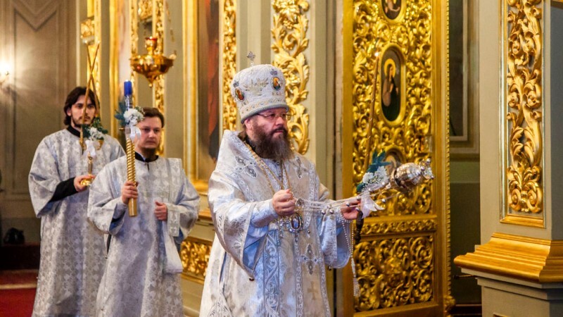 В Спасо-Преображенском кафедральном соборе митрополит Феодосий совершил рождественскую службу