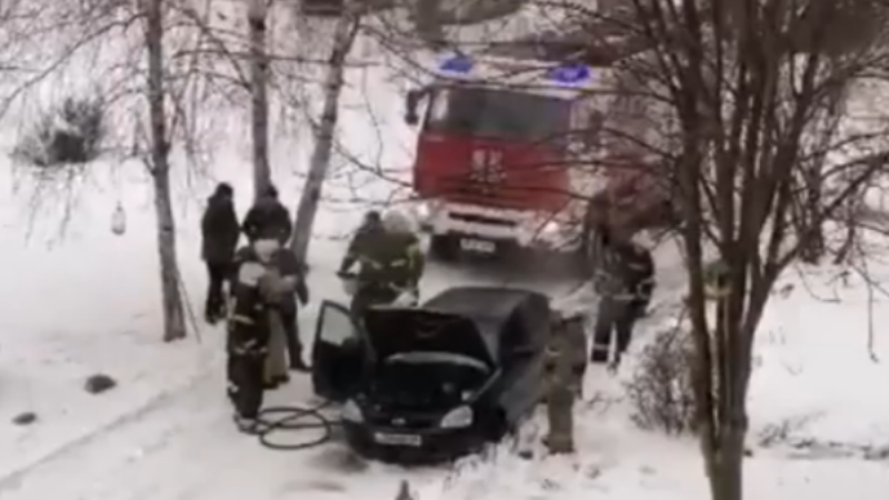 На улице Пролетарская загорелся автомобиль