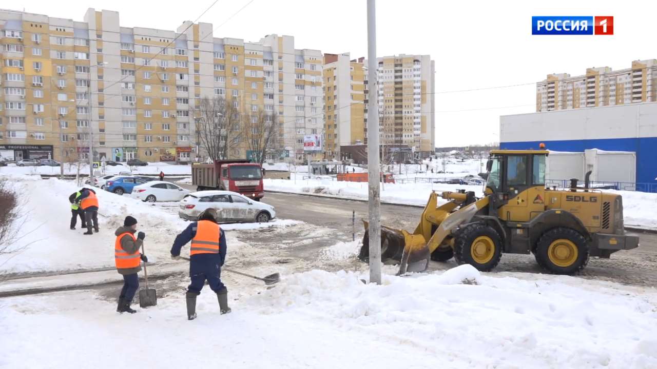 Чтобы убрать снег, улицы Тамбова расчистят от припаркованных машин |  11.02.2022 | Тамбов - БезФормата