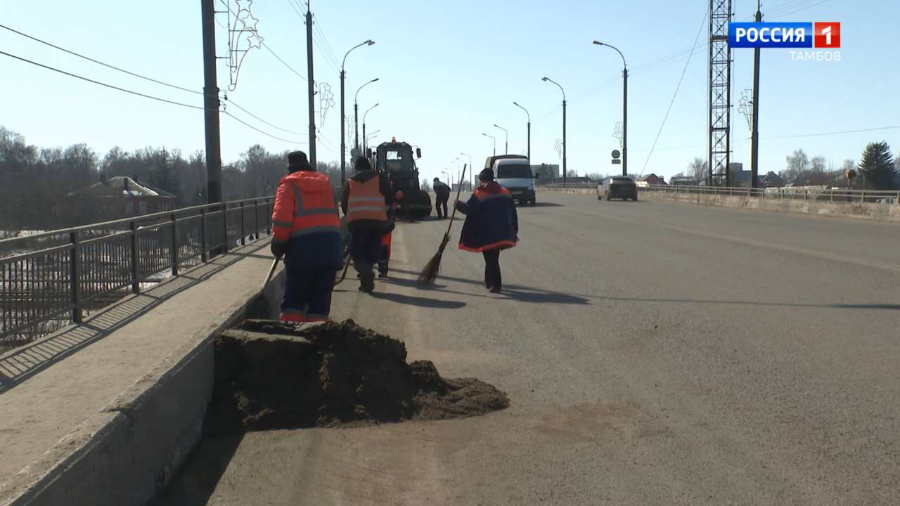 В Тамбове приступили к уборке улиц после зимы - ВЕСТИ / Тамбов