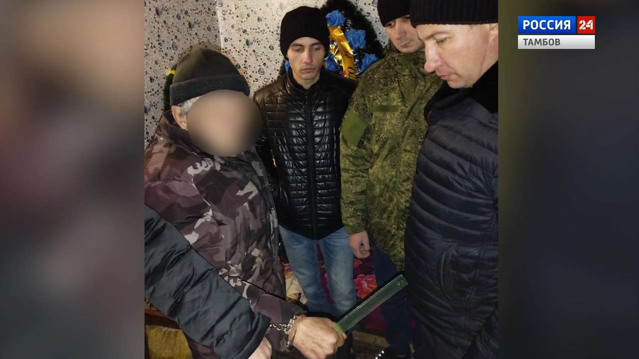 Жителя Петровского района обвиняют в убийстве сына
