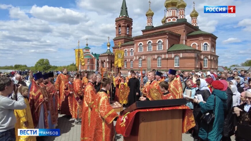 С Соборной площади Тамбова организуют доставку паломников в Мамонтову пустынь