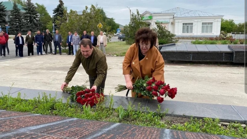 Разрушенный воинский мемориал в Новоайдаре восстановят тамбовские строители