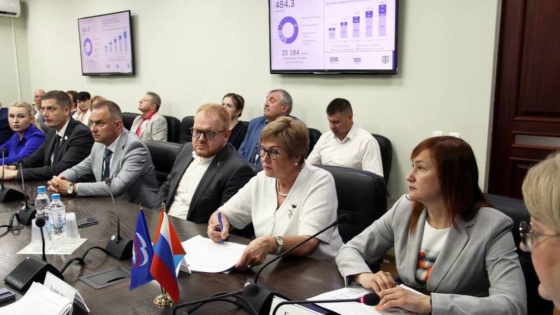 В ЖКХ региона в рамках подготовки к отопительному сезону инвестируют около 2,5 миллиардов рублей