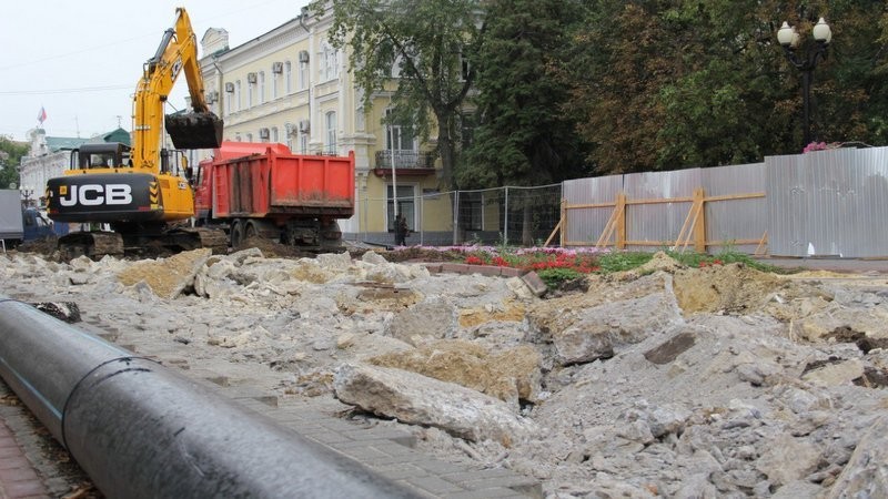 «РКС-Тамбов» восстановили повреждённый водовод в сквере Петрова