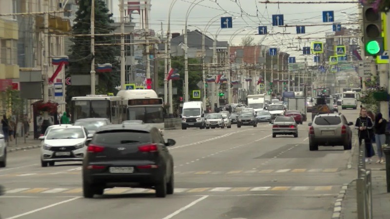 В центре Тамбова временно запретят остановку и стоянку транспорта