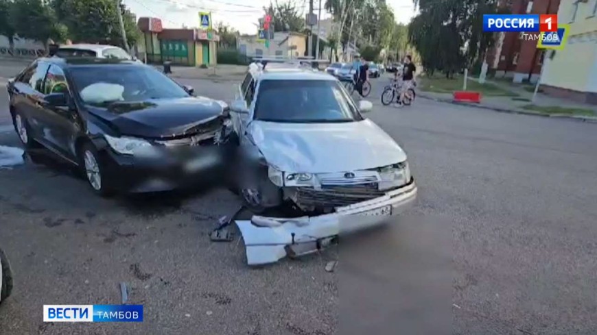 Устроившая аварию автоледи пользовалась поддельными правами