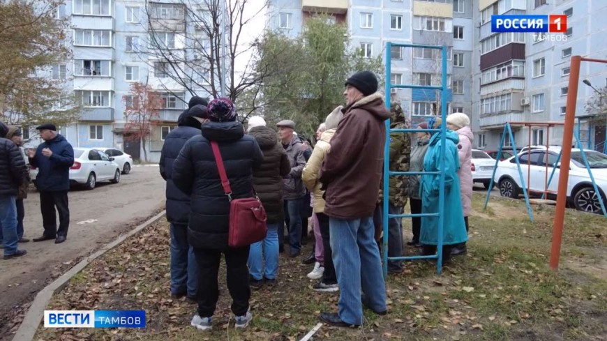 Жители Чичканова, 39 почти год остаются без горячей воды