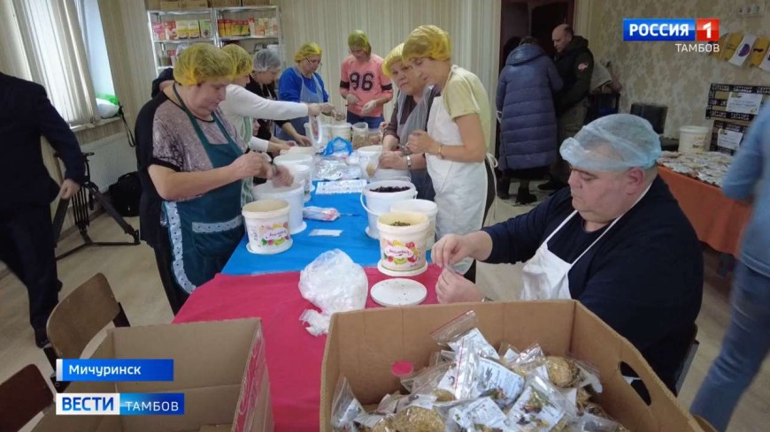 Волонтёры движения «Лира» помогают бойцам на передовой