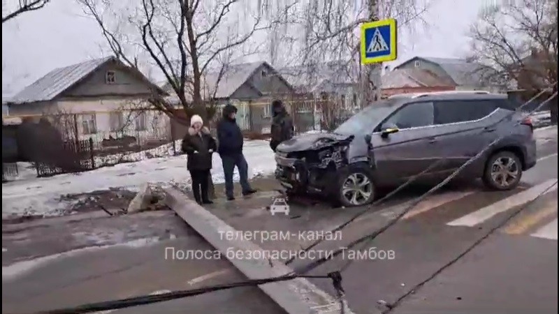 Под Тамбовом из-за ДТП частично ограничено движение транспорта