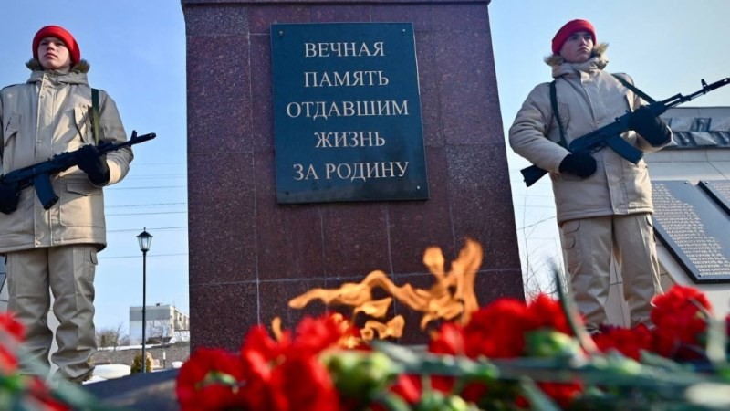 В посёлке Комсомолец зажёгся Вечный огонь