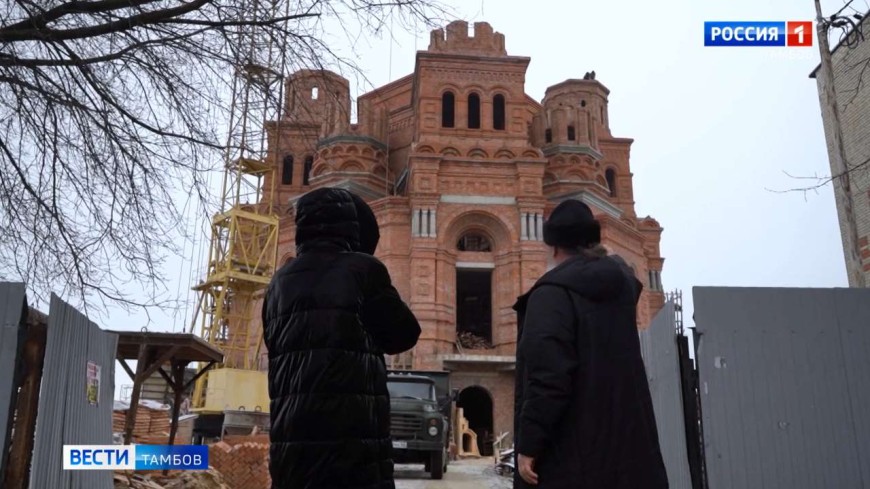 Новопокровский храм на набережной Тамбова достиг высоты 26 метров