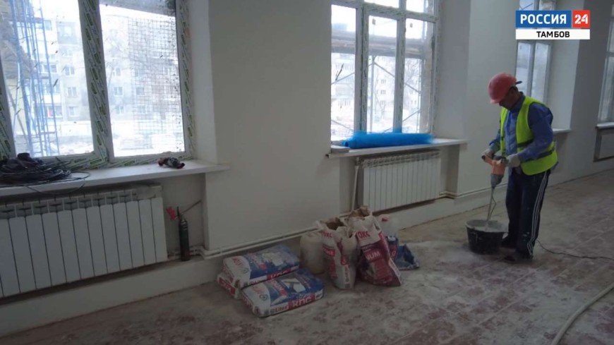 Подрядчик продолжает капитально ремонтировать казачью школу-интернат: всё ли соответствует графику?