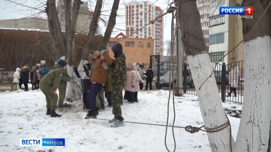 Тамбовчане продолжают помогать фронту