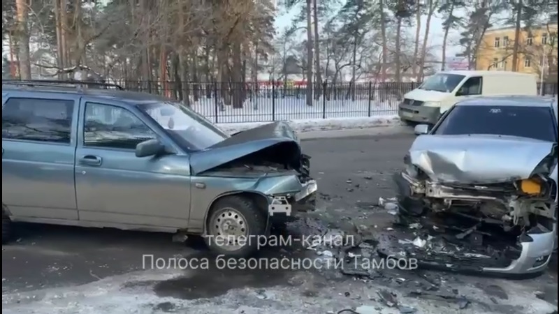 Тройное ДТП в Котовске: пострадали два человека