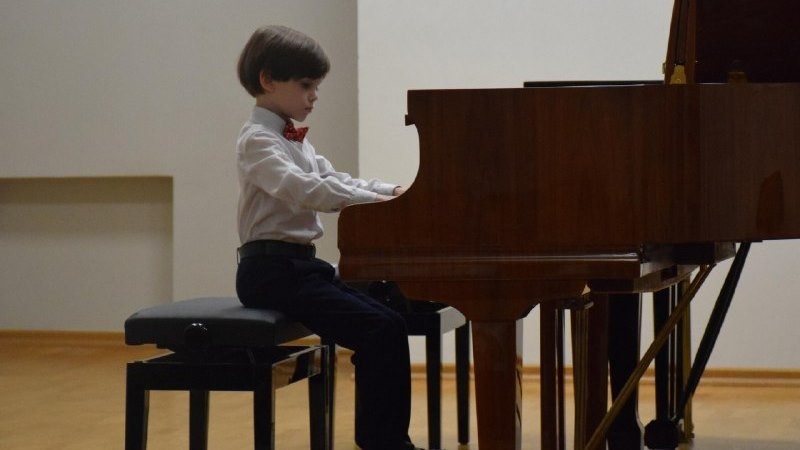 Юных пианистов приглашают к участию в VII Всероссийском фортепианном конкурсе имени Мержанова