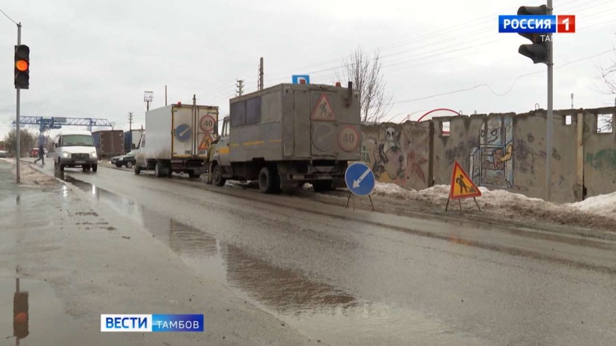 С начала года в городе заменили уже полсотни дорожных знаков