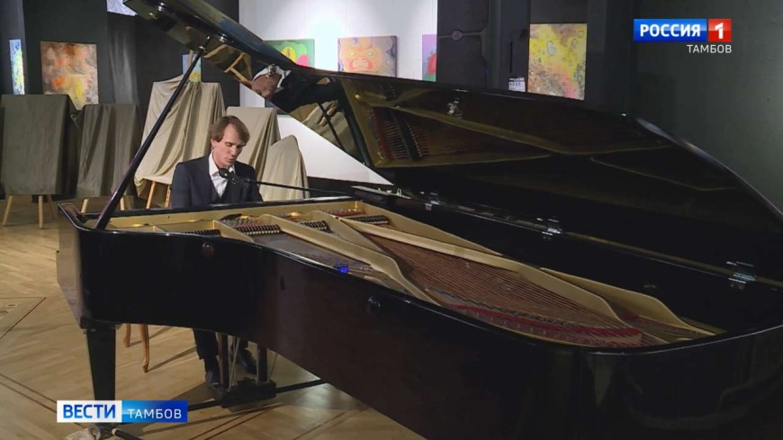 Композитор Святослав Оводов «озвучил» картины из «Сада земных наваждений»