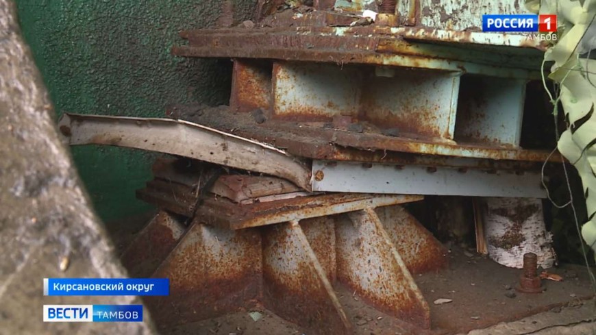 Евгений Первышов поручил обеспечить бесперебойную работу всех служб на время ремонта моста в Кирсановском округе