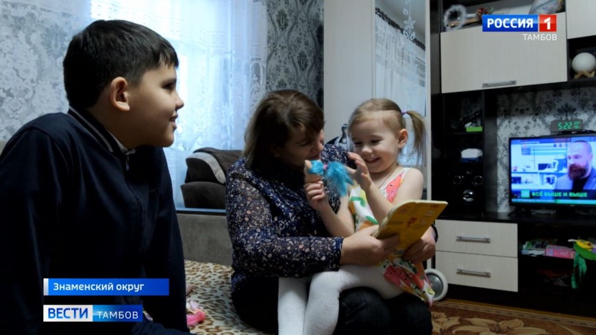 Когда мама не одна: в Тамбовской области растёт спрос на социальных нянь