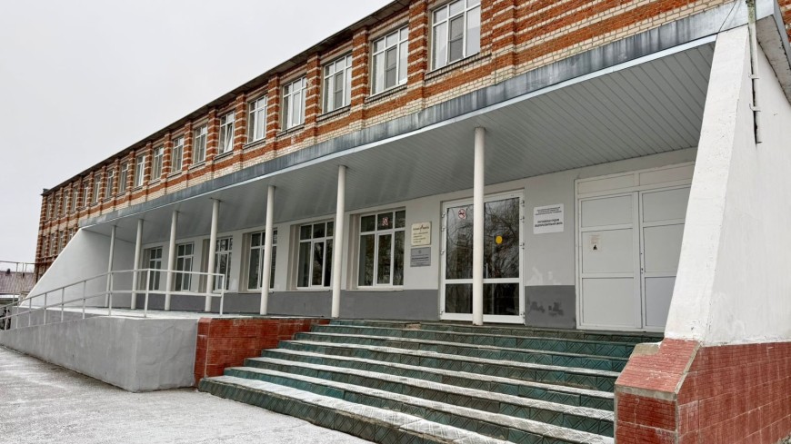 Почти 105 миллионов рублей потратят на ремонт Платоновской школы