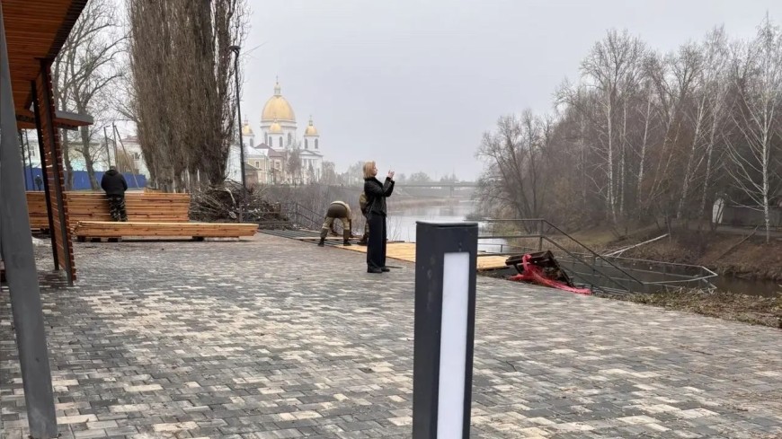 На набережнов в Моршанске установили МАФы и игровые комплексы