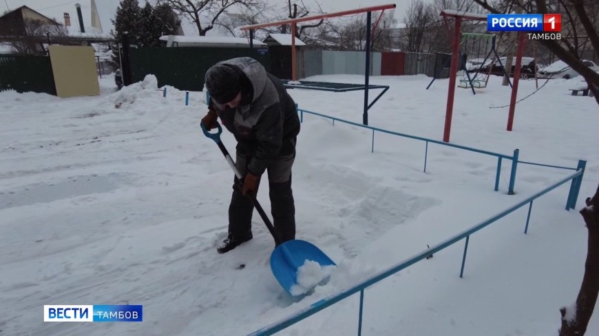 Дворы на юге Тамбова оперативно чистят благодаря сознательным автолюбителям