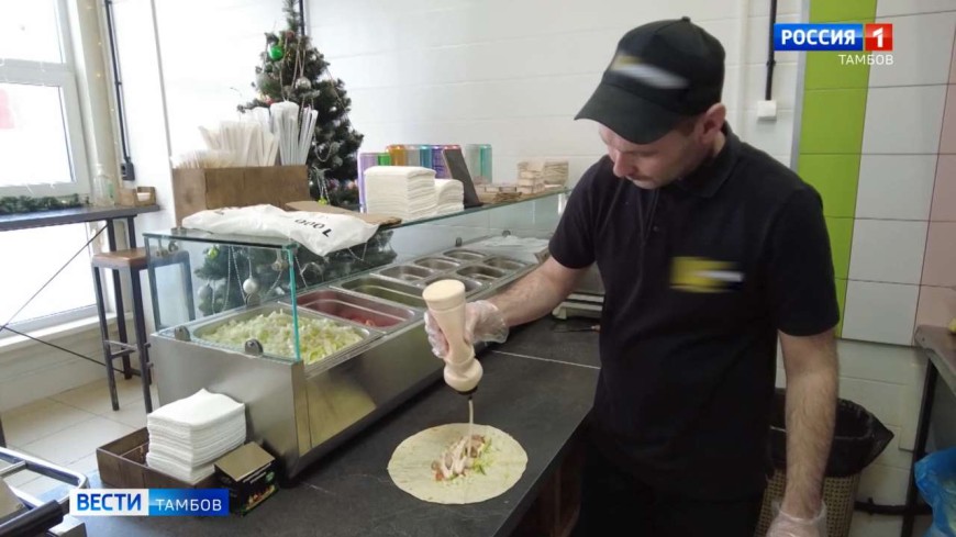 Во всемирный день шаурмы популярное блюдо выходит на новый кулинарный уровень