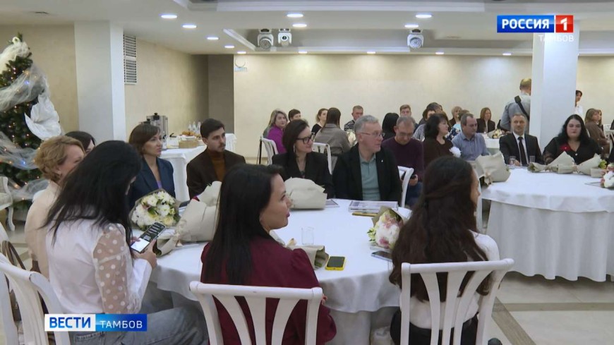 Тамбовских журналистов поздравили с Днём российской печати