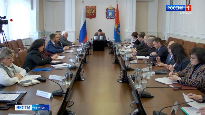 В правительстве области обсудили темы аварийности на дорогах и зимнего содержания дорог