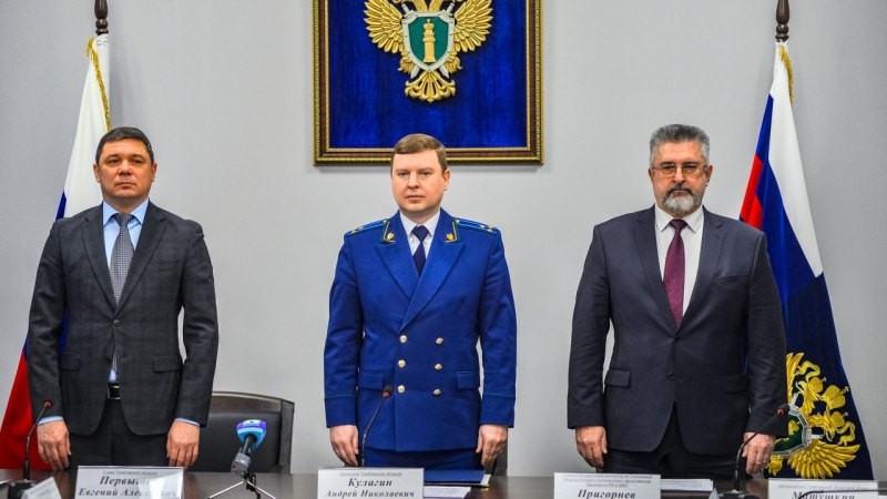 Тамбовские прокуроры подвели итоги работы за 2025 год в профессиональный праздник