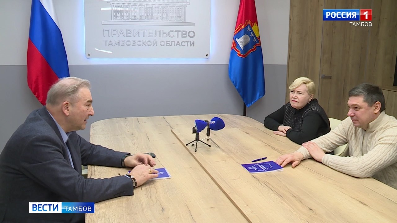 Владислав Третьяк открыл хоккейное дерби Черноземья Владислав Третьяк открыл хоккейное дерби Черноземья