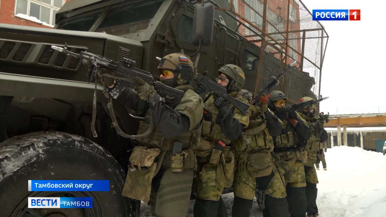 Тамбовский СОБР отметил День рождения учебной тренировкой