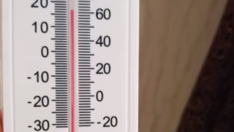 Жильцы дома в Мичуринске более двух недель живут в промёрзших квартирах Жильцы дома в Мичуринске более двух недель живут в промёрзших квартирах