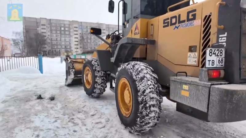 За ночь с улиц Тамбова вывезли свыше 1 000 кубометров снега За ночь с улиц Тамбова вывезли свыше 1 000 кубометров снега