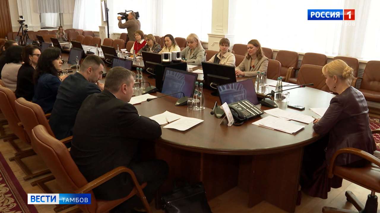 Правительство области оказывает поддержку тамбовским ремесленникам Правительство области оказывает поддержку тамбовским ремесленникам