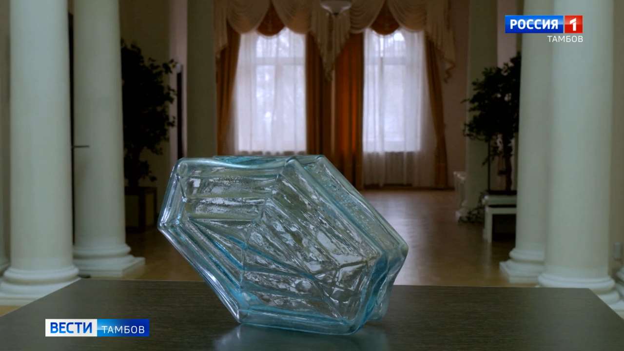 Усадьба Асеевых: взгляд сквозь стекло Фальконье