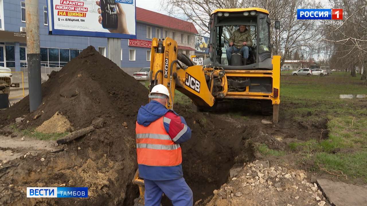 Ремонт коллектора в центре города осложняет поиск подземных коммуникаций