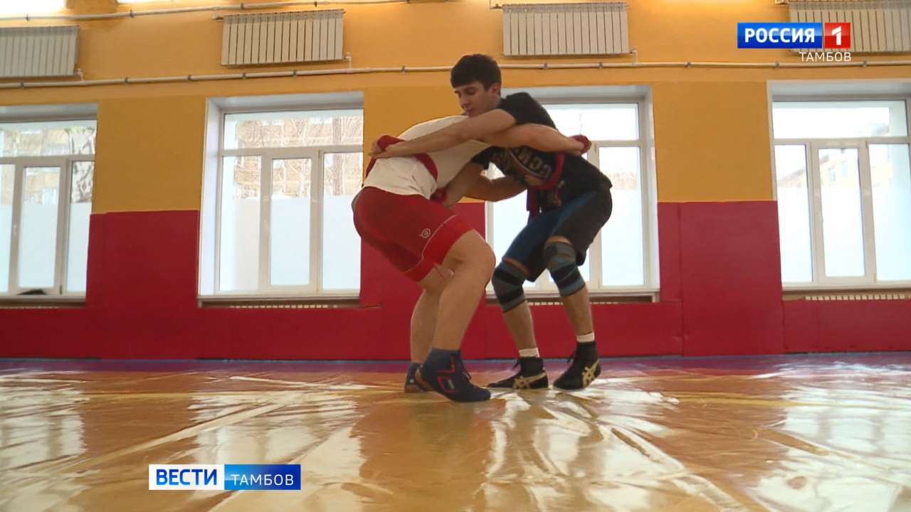 Тамбовчанин стал мастером спорта по борьбе на поясах