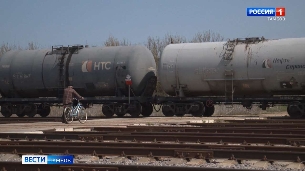 После приёма — на место. Евгений Первышов встретился с жителями Лужков