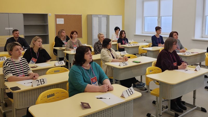 Родители выпускников школ Тамбовской области сдадут ЕГЭ по русскому языку