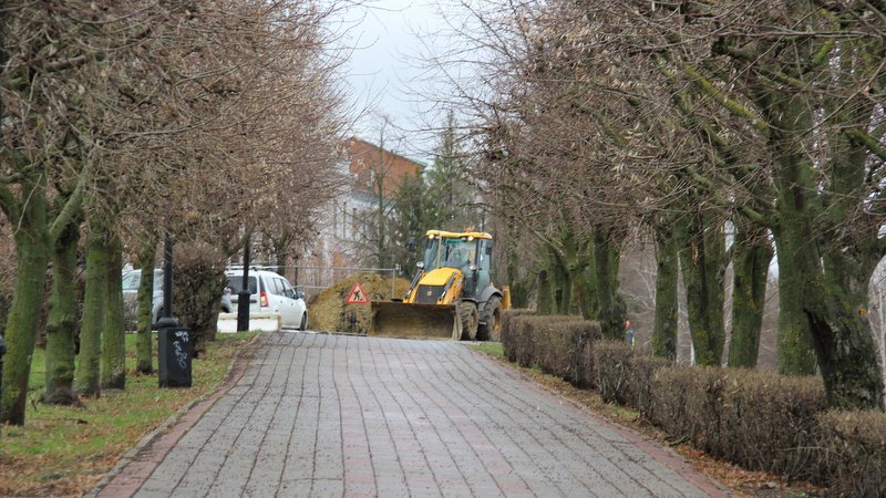 В сквере Сочи до конца текущей недели восстановят освещение