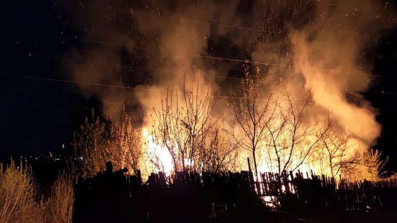 Пожарные спасли жилые дома Моршанска от огня