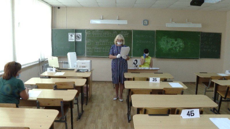 В Тамбове два выпускника были удалены с экзамена без права пересдачи за использование телефонов