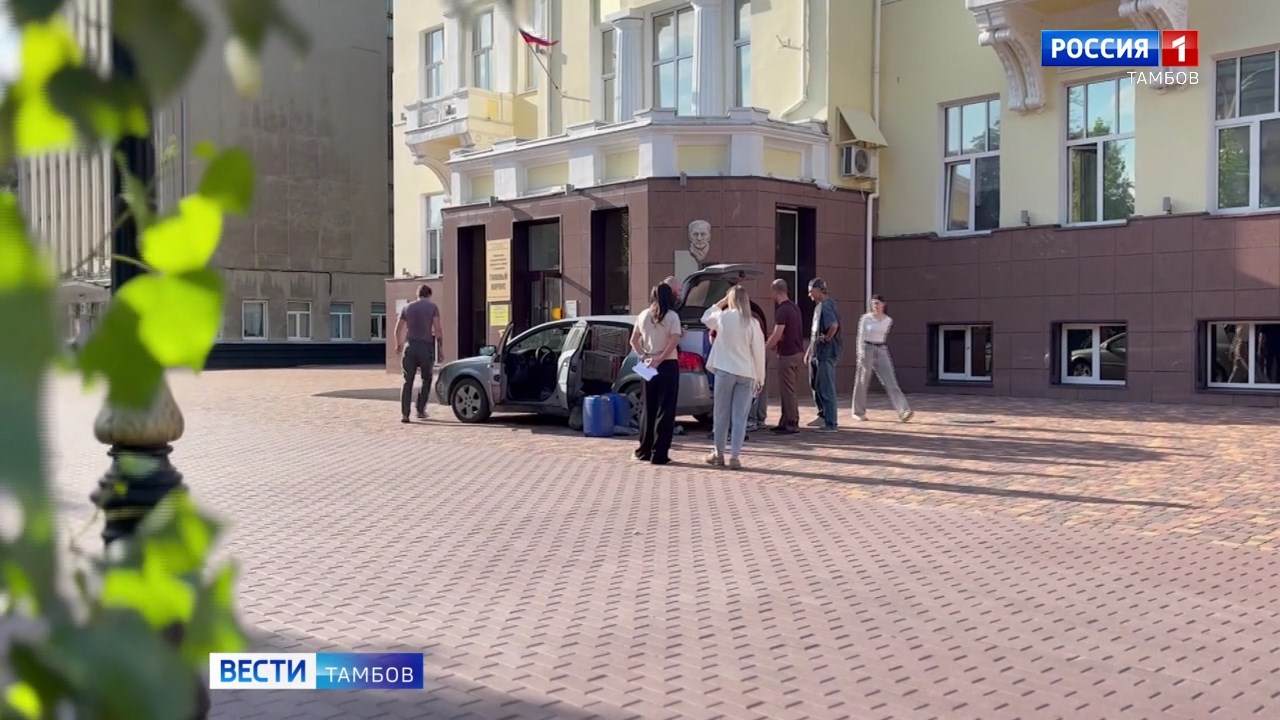 Державинский университет отправил в зону СВО очередную партию гуманитарного груза Державинский университет отправил в зону СВО очередную партию гуманитарного груза