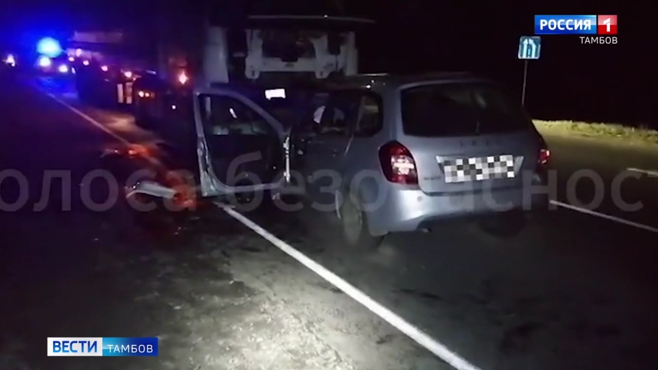 В Мордовском округе дорогу не поделили легковушка и грузовик В Мордовском округе дорогу не поделили легковушка и грузовик