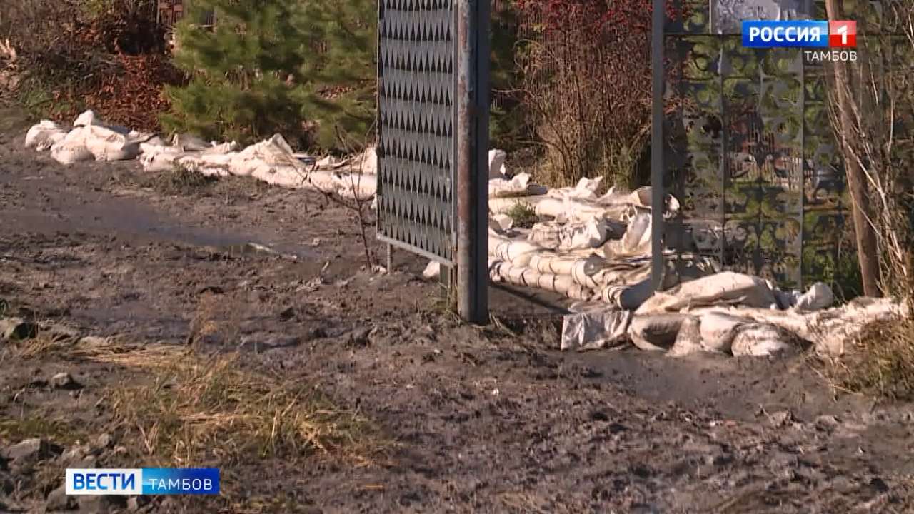 Аварию на коллекторе устранили, но вопросы у жителей СНТ остались