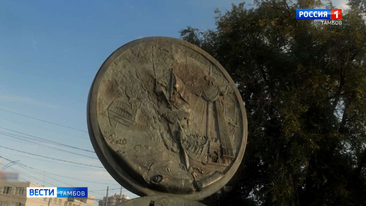 Медаль на ребре: история памятника адмиралу Ушакову