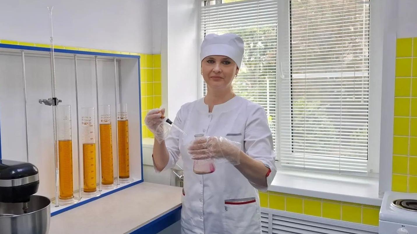 Тамбовчанке присвоили почетное звание «Заслуженный работник пищевой индустрии Российской Федерации» Тамбовчанке присвоили почетное звание «Заслуженный работник пищевой индустрии Российской Федерации»